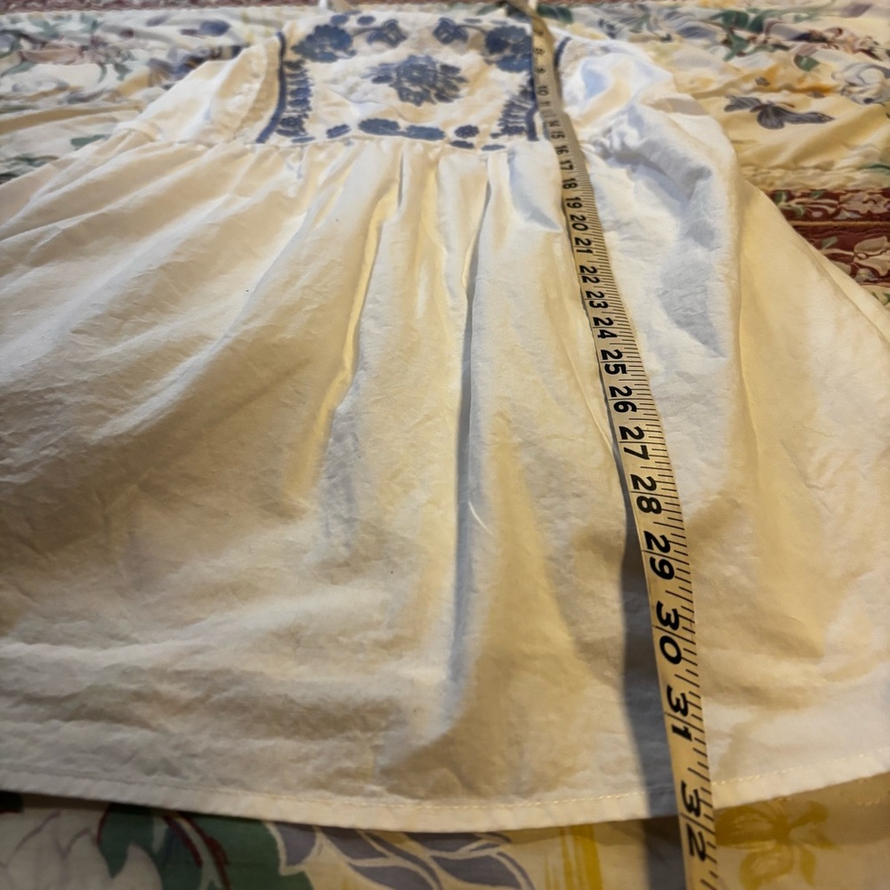 River Island Sz 8 White Spaghetti straps mini dress Blue embroidery detail - Picture 9 of 9